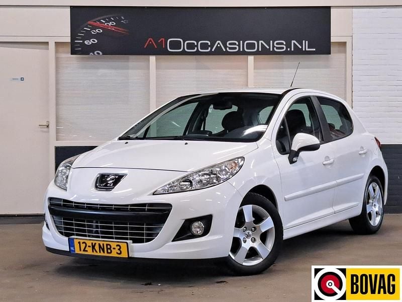 Wit Gebruikt 2009 Peugeot 207 Hatchback | € 5.495 (Duur) - Afbeelding 1/4