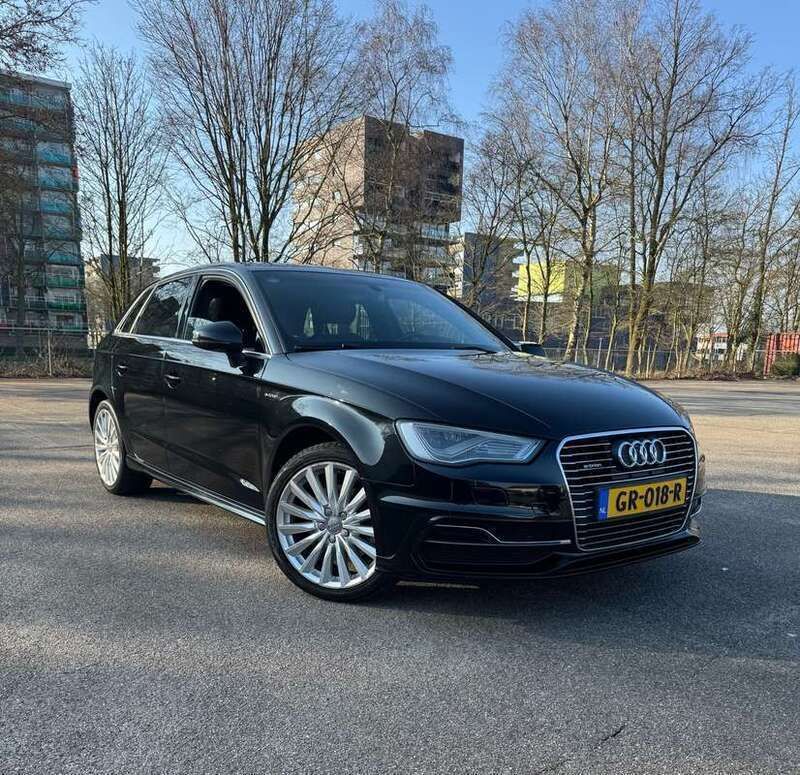 Zwart Gebruikt 2015 Audi A3 Hatchback | € 10.750 (Super prijs) - Afbeelding 1/4