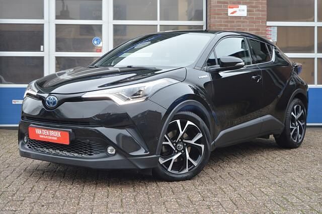 Zwart (metallic) Gebruikt 2019 Toyota C-HR SUV | € 18.950 (Eerlijke prijs) - Afbeelding 1/4