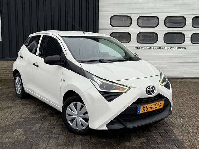 Wit Occasion 2019 Toyota Aygo Hatchback | € 8.695 (Goede deal) - Afbeelding 1/4