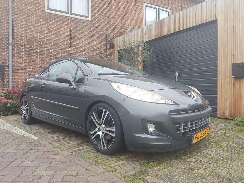 Grijs Gebruikt 2010 Peugeot 207 CC Sport Cabriolet | € 3.500 (Goede deal) - Afbeelding 1/4