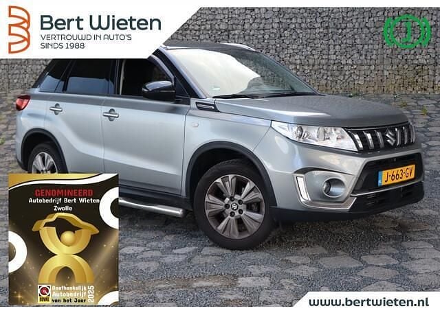 Grijs Gebruikt 2020 Suzuki Vitara SUV | € 15.995 (Goede deal) - Afbeelding 1/1