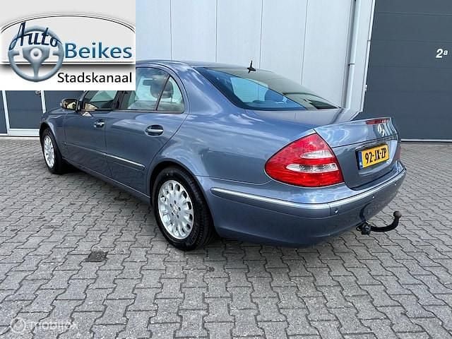 Occasion Mercedes E240 Elegance 177 PK (130 kW) 2002 Blauw (metallic) Sedan