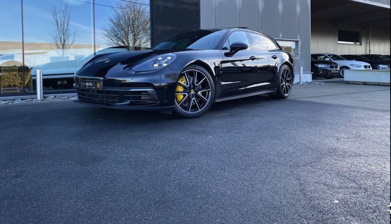 Occasion Porsche Panamera Sport Turismo 333 PK (244 kW) 2019 Zwart Sedan
