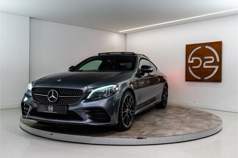 Grijs Gebruikt 2019 Mercedes 300 Premium Plus Coupé | € 34.980 (Super prijs) - Afbeelding 1/4