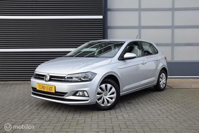 Grijs Gebruikt 2021 VW Polo Comfortline Hatchback | € 13.450 (Super prijs) - Afbeelding 1/4