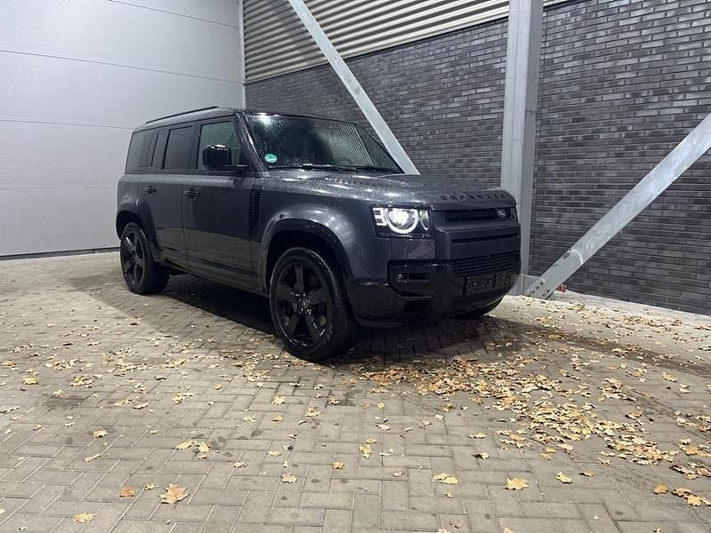 Grijs Gebruikt 2025 Land Rover Defender Black Edition | € 99.700 (Goede deal) - Afbeelding 1/1