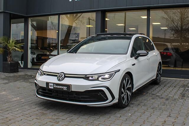 Occasion VW Golf VIII R-line 150 PK (110 kW) 2022 Wit Hatchback