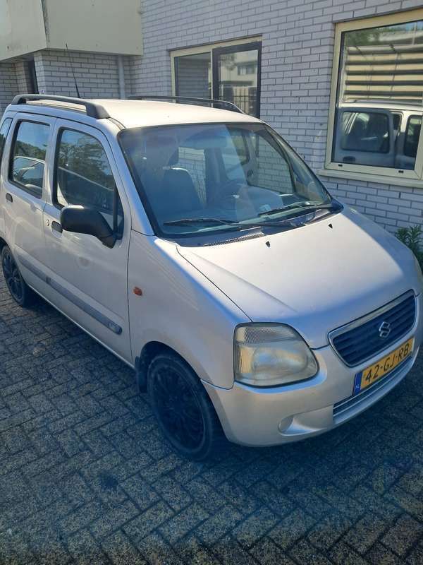 Zilver Gebruikt 2001 Suzuki Wagon R+ GL Stationwagen | € 500 (Eerlijke prijs) - Afbeelding 1/4
