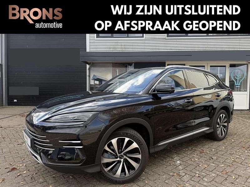 Zwart Nieuw 2025 BYD Seal Boost SUV | € 37.895 - Afbeelding 1/4