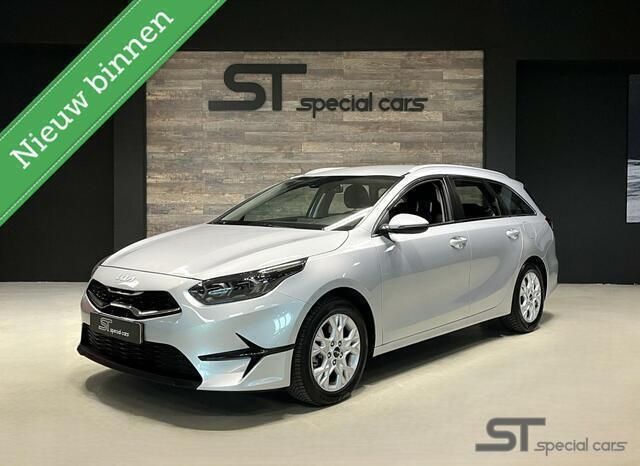 Zilver Gebruikt 2022 Kia Ceed Sportswagon Stationwagen | € 17.995 (Eerlijke prijs) - Afbeelding 1/4