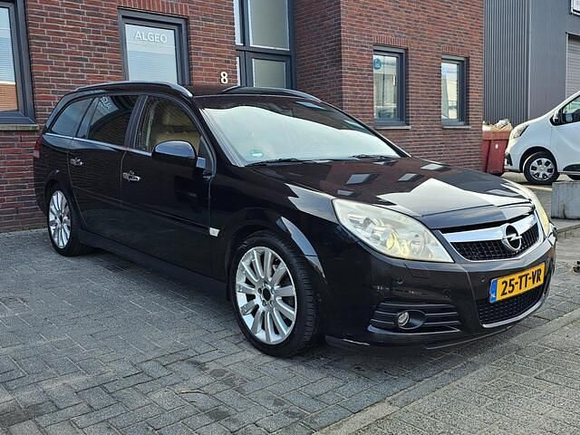 Occasion Opel Vectra Executive 155 PK (114 kW) 2007 Zwart Stationwagen