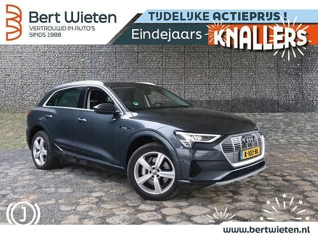 Grijs (metallic) Occasion 2020 Audi e-tron SUV | € 29.940 (Super prijs) - Afbeelding 1/3