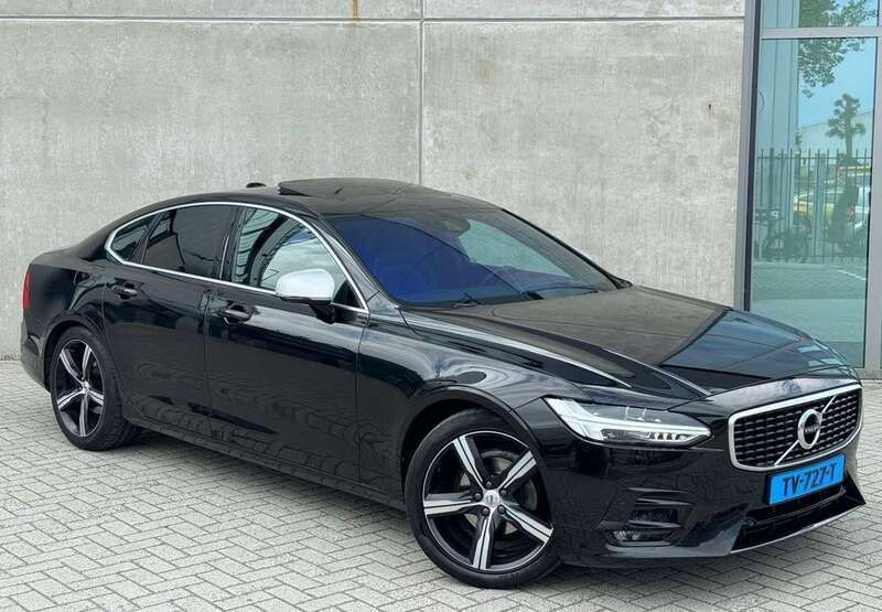 Zwart Gebruikt 2018 Volvo S90 R-Design Sedan | € 19.000 (Eerlijke prijs) - Afbeelding 1/4