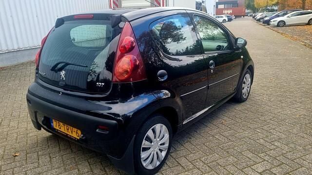 Occasion Peugeot 107 Access 68 PK (50 kW) 2012 Zwart Hatchback
