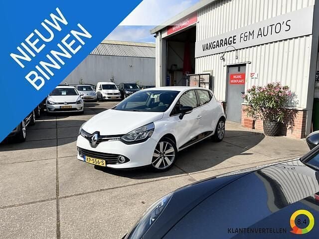 Wit Gebruikt 2014 Renault Clio IV Dynamique Hatchback | € 6.950 (Eerlijke prijs) - Afbeelding 1/4