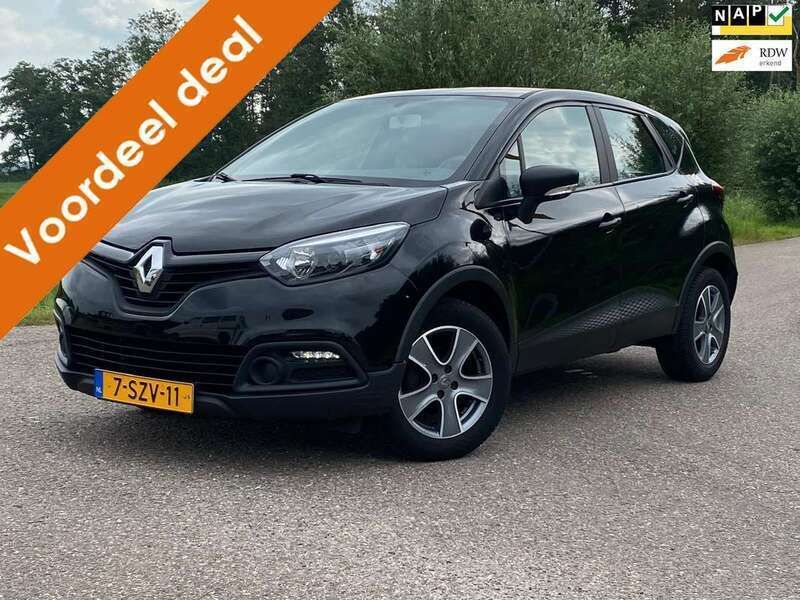 Zwart, metallic lak Gebruikt 2014 Renault Captur Authentique SUV | € 5.978 (Eerlijke prijs) - Afbeelding 1/4