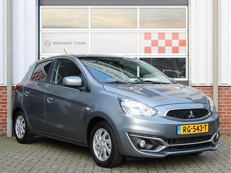 Occasion Mitsubishi Space Star Intense 71 PK (52 kW) 2017 Grijs Hatchback