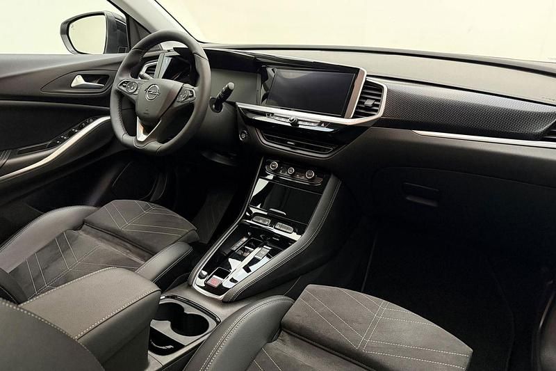 Occasion Opel Grandland X Ultimate 131 PK (96 kW) 2024 Wit SUV