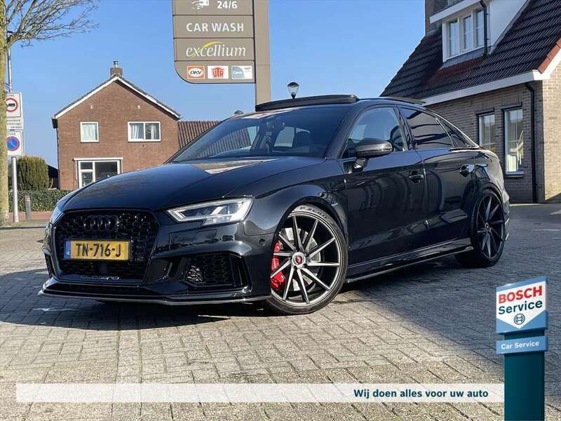 Zwart, metallic lak Gebruikt 2017 Audi RS3 Hatchback | € 39.950 - Afbeelding 1/4