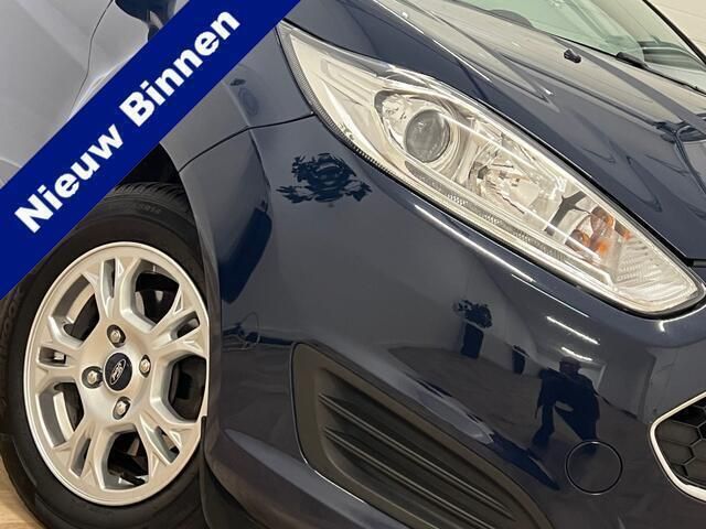Blauw Gebruikt 2016 Ford Fiesta Style Hatchback | € 5.990 (Goede deal) - Afbeelding 1/4