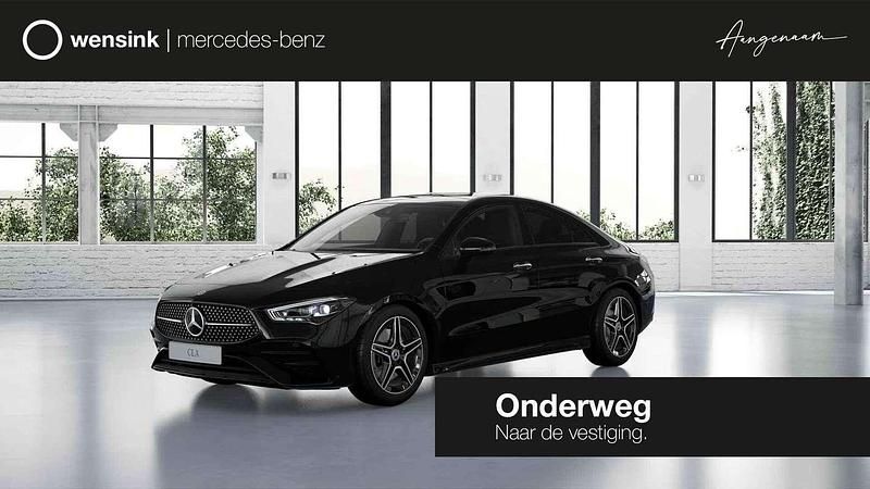 Zwart Nieuw 2025 Mercedes CLA250e Business Sedan | € 50.305 (Super prijs) - Afbeelding 1/4