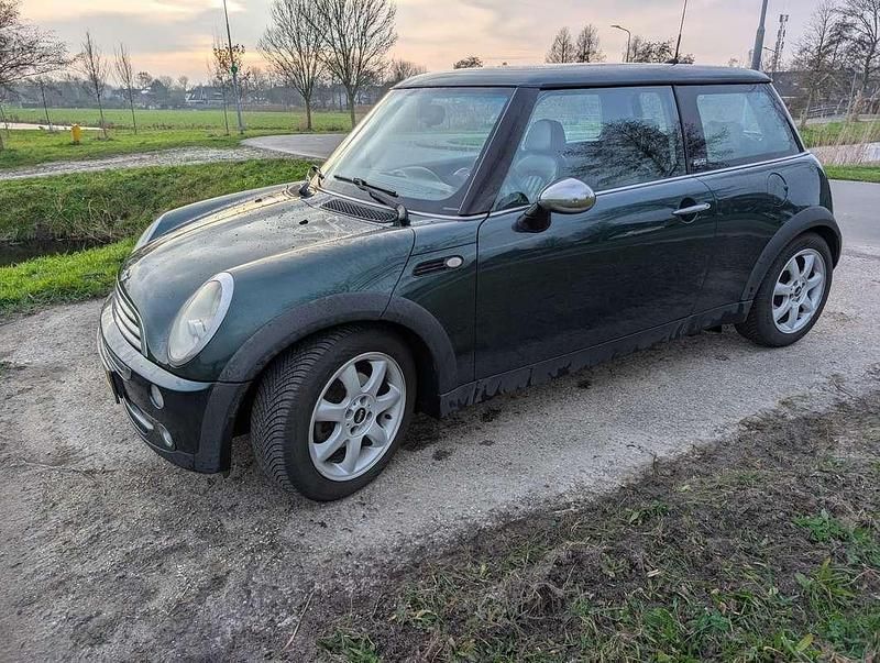 Groen Gebruikt 2006 Mini Cooper Hatchback | € 4.000 (Goede deal) - Afbeelding 1/4