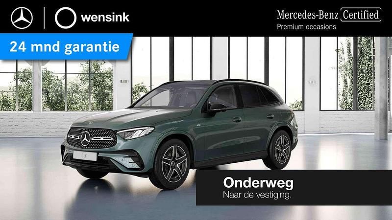 Zilver Occasion 2025 Mercedes GLC300e AMG line SUV | € 68.850 (Goede deal) - Afbeelding 1/4