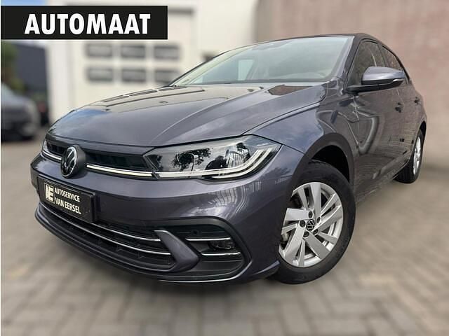 Grijs Gebruikt 2022 VW Polo Style Hatchback | € 22.750 (Eerlijke prijs) - Afbeelding 1/4