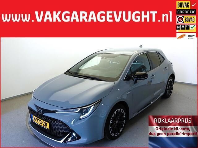 Grijs Gebruikt 2022 Toyota Corolla Hybrid Sport Hatchback | € 26.950 (Eerlijke prijs) - Afbeelding 1/4