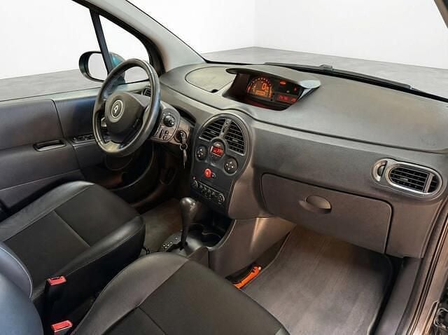 Occasion Renault Grand Modus Exception 112 PK (82 kW) 2010 Grijs (metallic) MPV