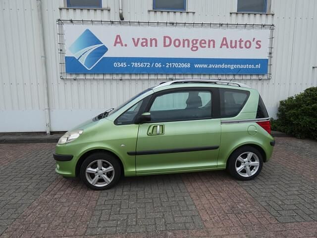 Groen Gebruikt 2005 Peugeot 1007 Hatchback | € 995 (Goede deal) - Afbeelding 1/4