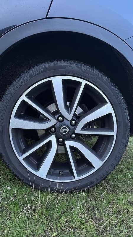 Zwart Gebruikt 2014 Nissan Qashqai Tekna SUV | € 11.500 (Eerlijke prijs) - Afbeelding 1/4