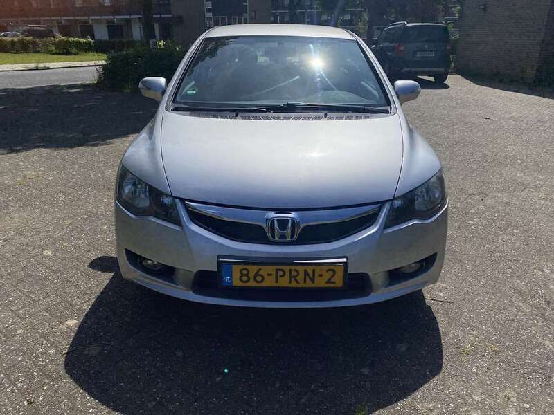Gebruikt 2011 Honda Civic Elegance Sedan | € 5.500 (Duur) - Afbeelding 1/4