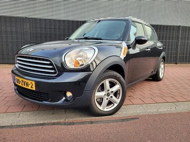 Zwart (metallic) Gebruikt 2013 Mini Cooper Countryman Business SUV | € 6.900 (Super prijs) - Afbeelding 1/4