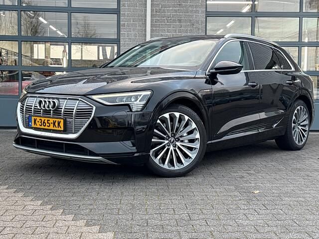 Zwart Occasion 2020 Audi e-tron Business SUV | € 26.850 (Iets duurder) - Afbeelding 1/4