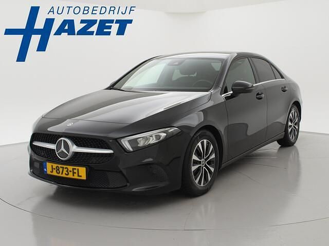 Zwart Gebruikt 2020 Mercedes A200 Sedan | € 19.950 (Eerlijke prijs) - Afbeelding 1/4