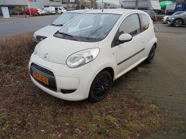 Wit Occasion 2009 Citroën C1 Exclusive Hatchback | € 1.995 (Super prijs) - Afbeelding 1/1