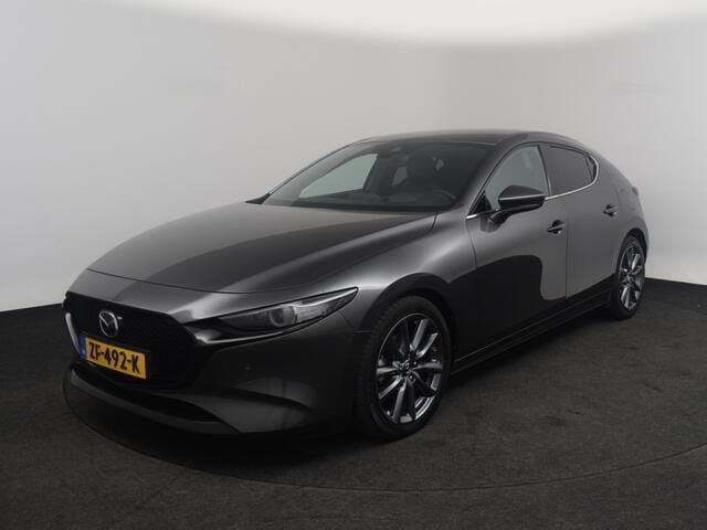 Machine gray (grijs metallic) Gebruikt 2019 Mazda 3 Luxury Hatchback | € 20.950 (Iets duurder) - Afbeelding 1/4