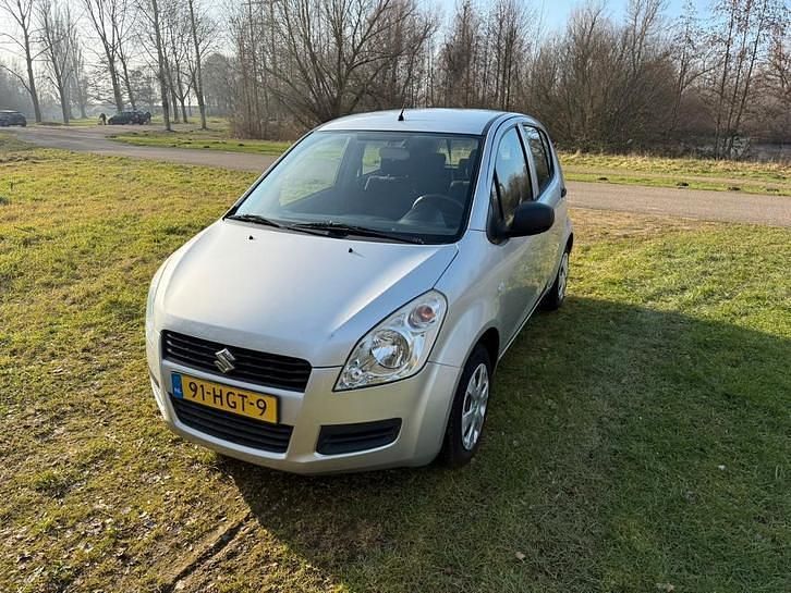 Occasion 2008 Suzuki Splash Hatchback | € 2.349 (Eerlijke prijs) - Afbeelding 1/4