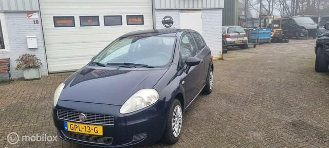 Blauw Gebruikt 2009 Fiat Punto Hatchback | € 1.750 (Eerlijke prijs) - Afbeelding 1/4