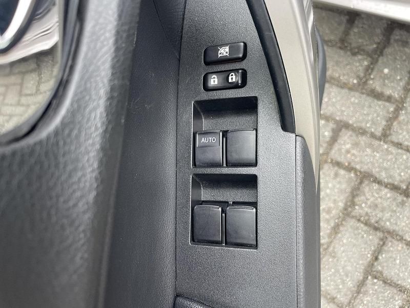 Occasion Toyota Corolla Business Edition 132 PK (97 kW) 2014 Grijs Sedan