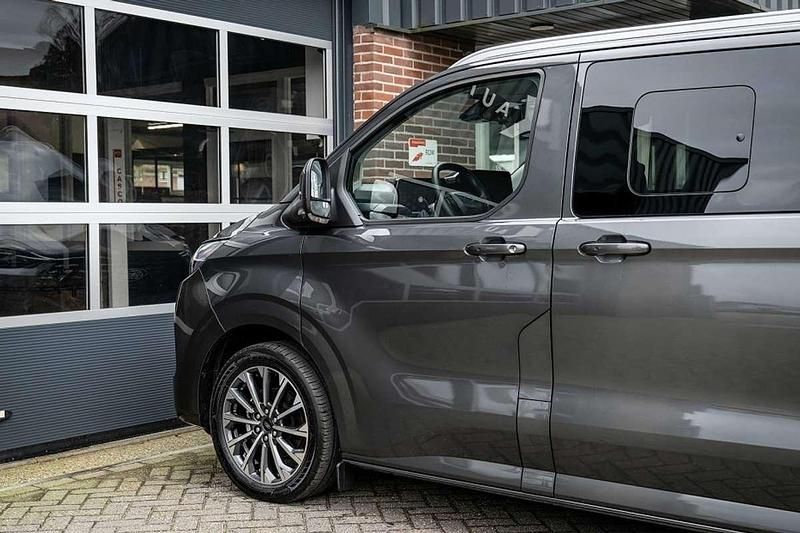 Nieuw Ford Tourneo Titanium X 232 PK (170 kW) 2025 Grijs MPV