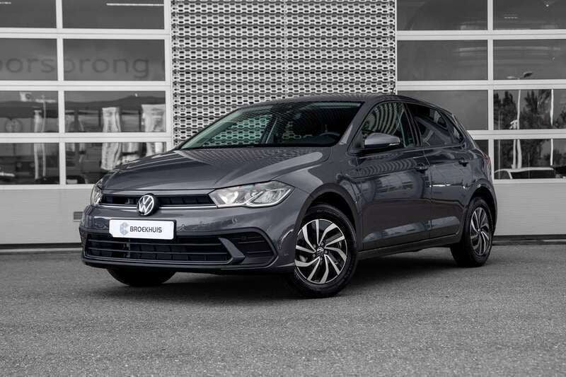 Grijs Nieuw 2024 VW Polo Edition Hatchback | € 31.615 (Super prijs) - Afbeelding 1/4