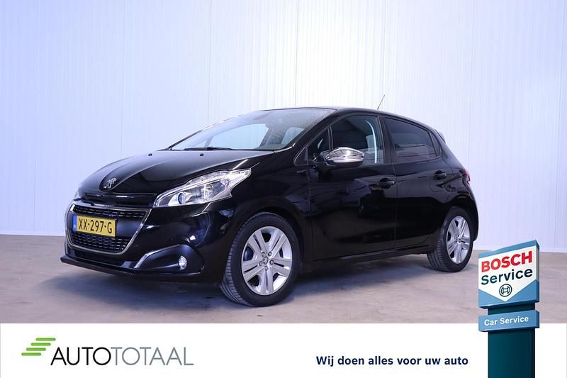 Zwart, metallic lak Gebruikt 2019 Peugeot 208 Signature Sky Hatchback | € 9.200 (Goede deal) - Afbeelding 1/4