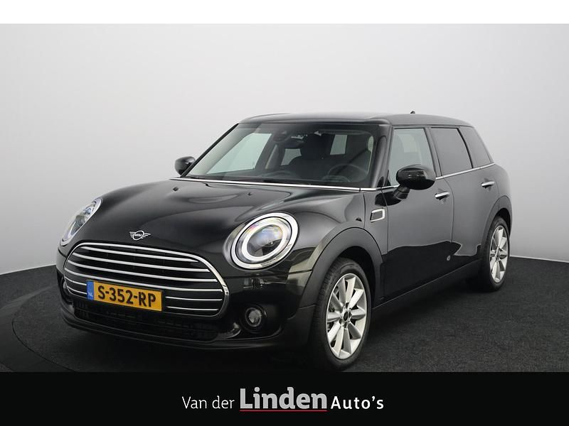 Zwart Gebruikt 2023 Mini Cooper Clubman Classic Stationwagen | € 27.845 (Eerlijke prijs) - Afbeelding 1/4