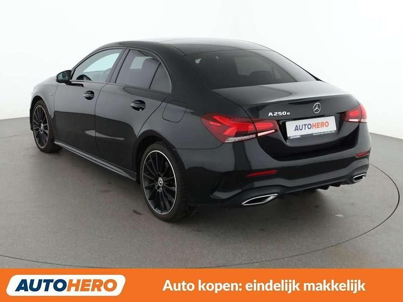 Occasion Mercedes A250 AMG line 218 PK (160 kW) 2020 Zwart Sedan