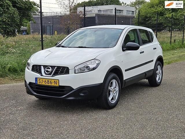 Wit Gebruikt 2011 Nissan Qashqai Visia SUV | € 7.450 (Eerlijke prijs) - Afbeelding 1/4