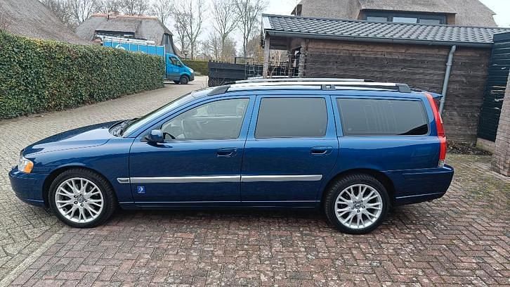 Gebruikt 2005 Volvo V70 Stationwagen | € 8.000 (Duur) - Afbeelding 1/4