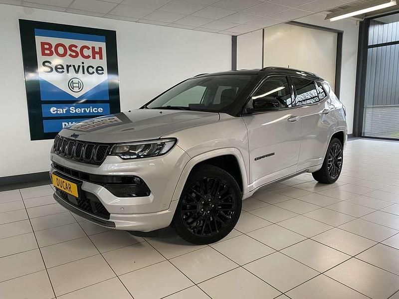 Zilver Gebruikt 2022 Jeep Compass SUV | € 24.750 (Eerlijke prijs) - Afbeelding 1/4